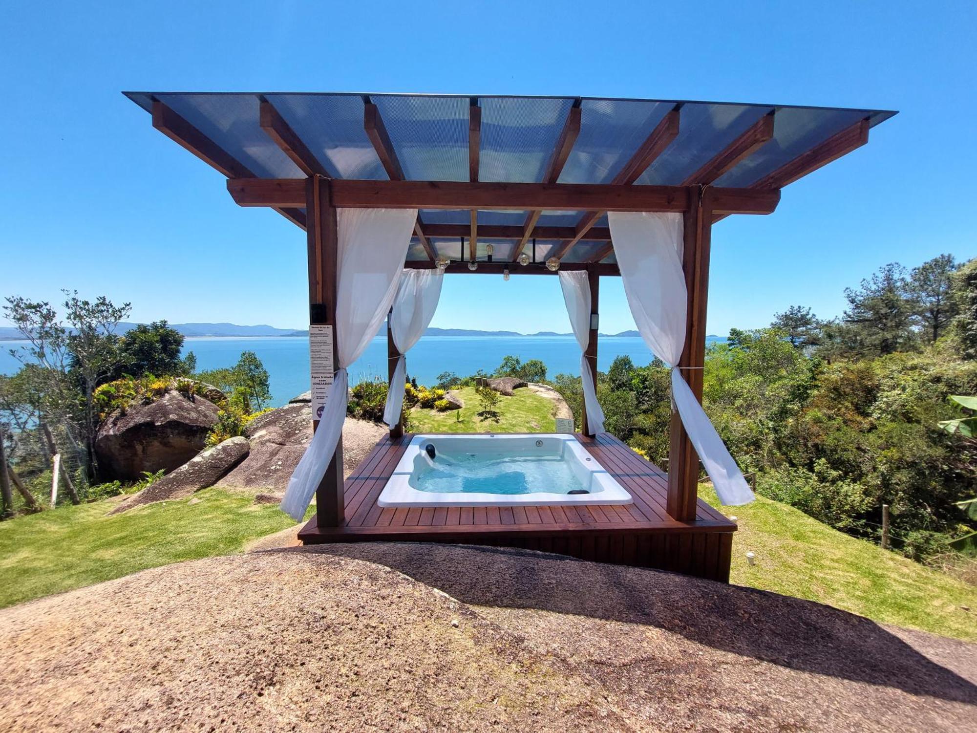 Casa Mirante Do Sol-Vista Exuberante Com Spa Governador Celso Ramos Exterior photo